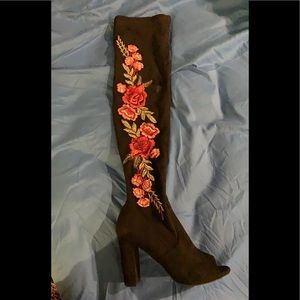 Blk suede red roses open toe over knee narrow calf